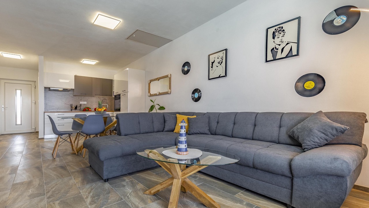 Photo of Livingroom in Loborika