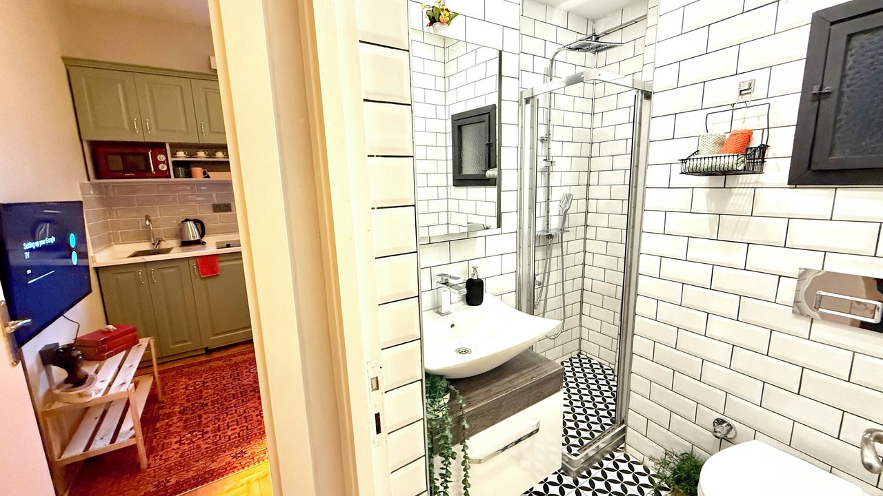 Photo of Bathroom in Cihangir