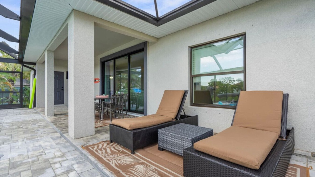 Photo of Outdoor in Pelican