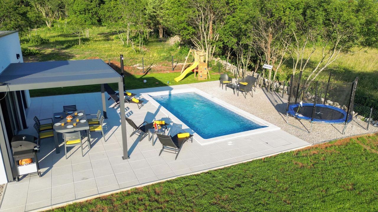 Photo of Outdoor in Brgod