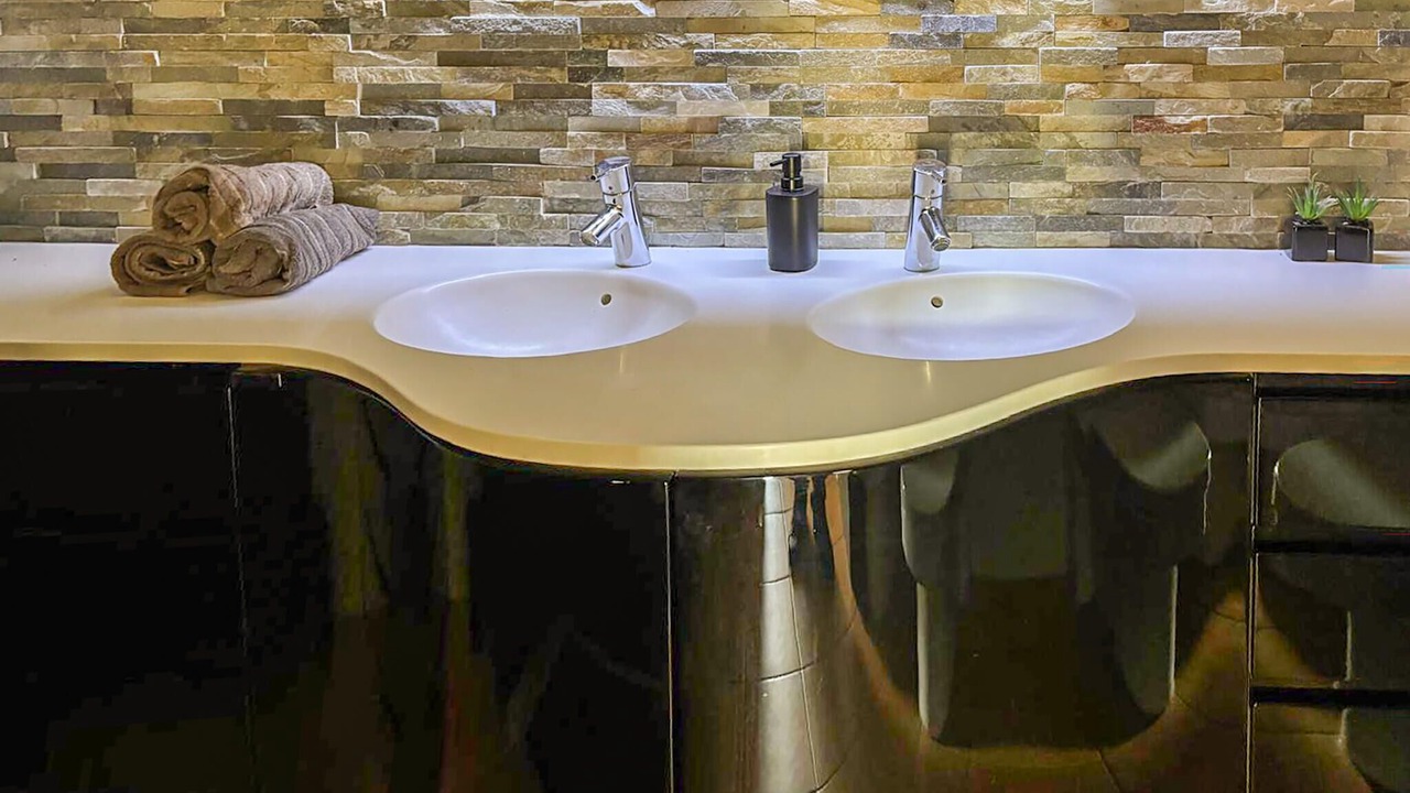 Photo of Bathroom in Bakar