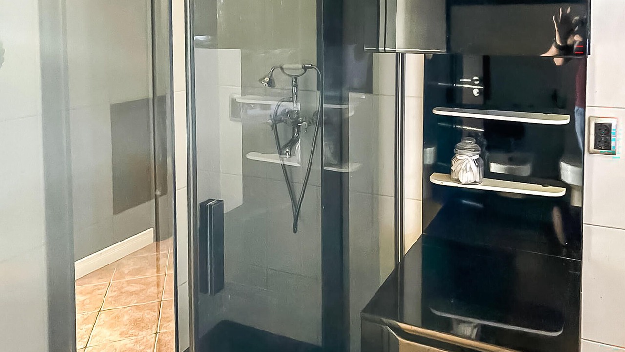Photo of Bathroom in Bakar
