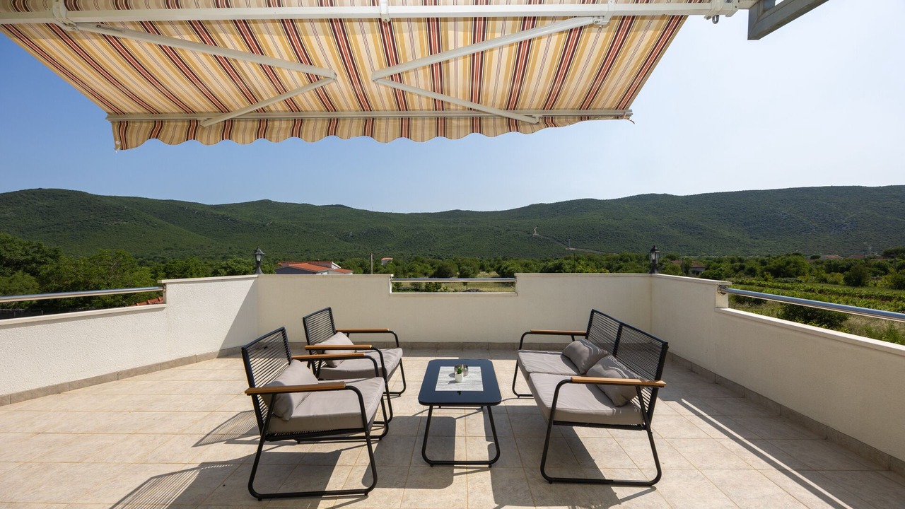 Photo of Patio Balcony in Primorski Dolac