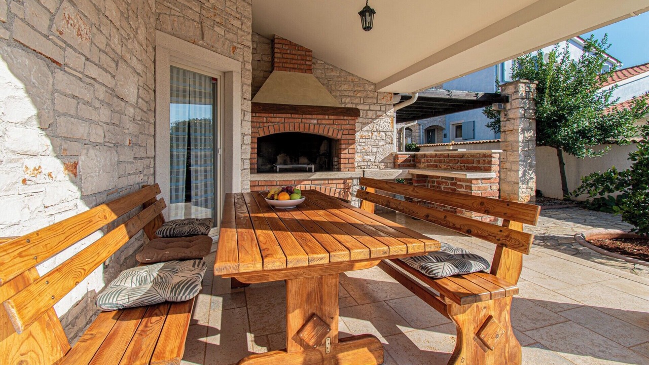 Photo of Outdoor in Gajana