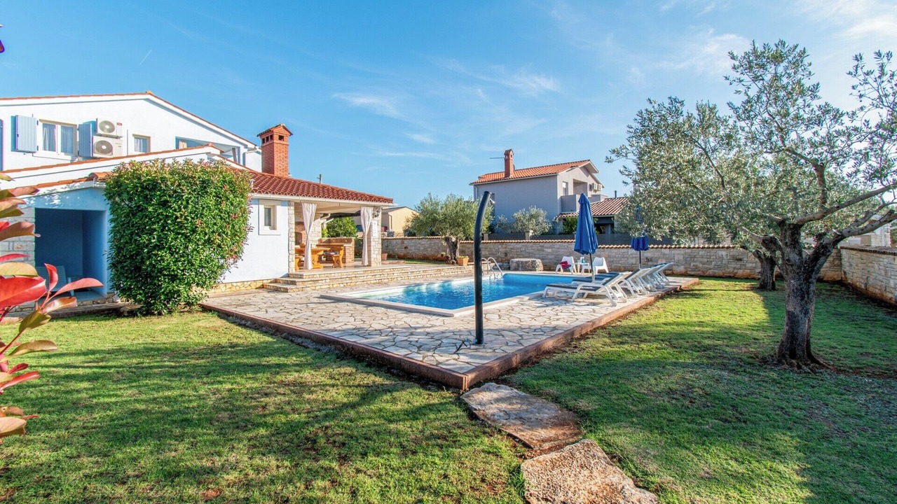 Photo of Outdoor in Gajana
