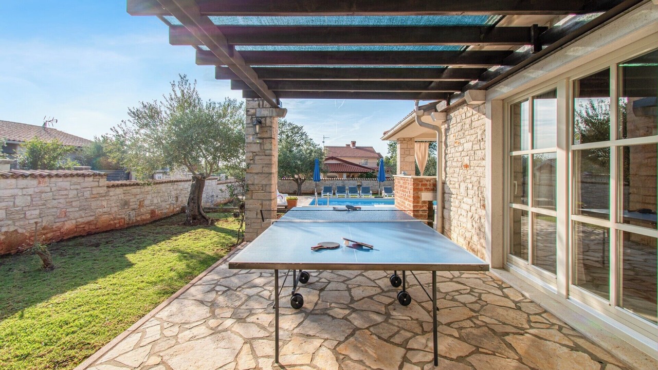Photo of Patio Balcony in Gajana
