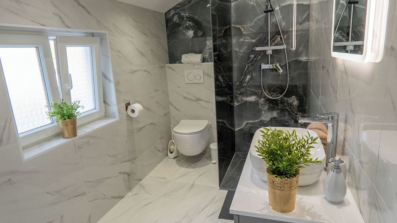 Photo of Bathroom in Marina
