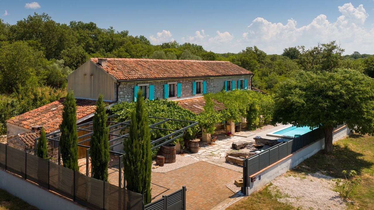 Photo of Outdoor in Vardica