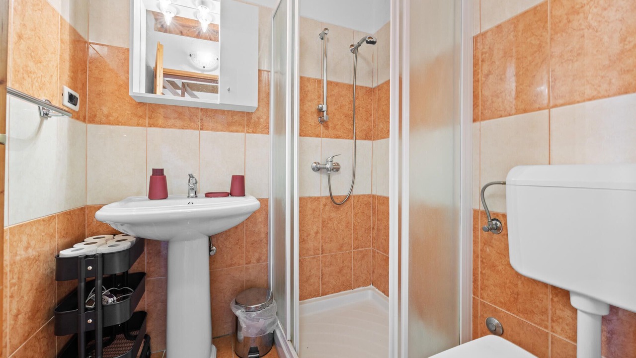 Photo of Bathroom in Orihi