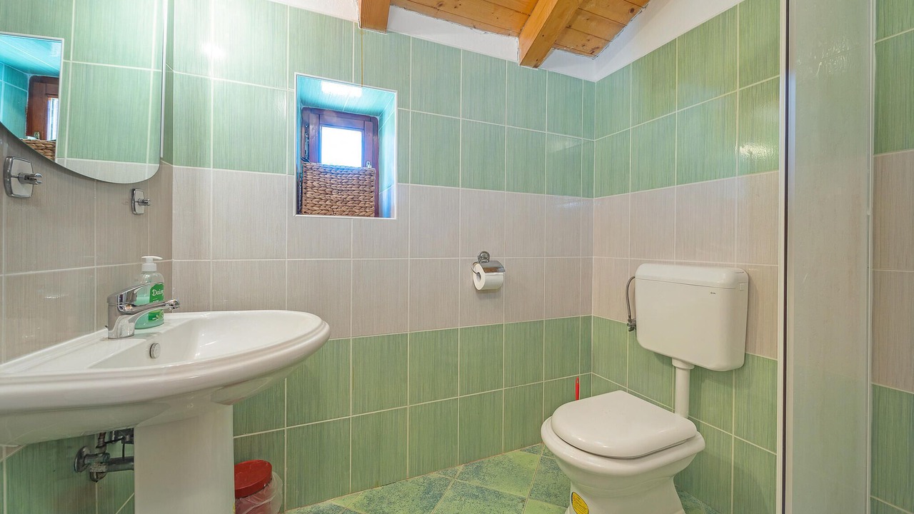 Photo of Bathroom in Orihi