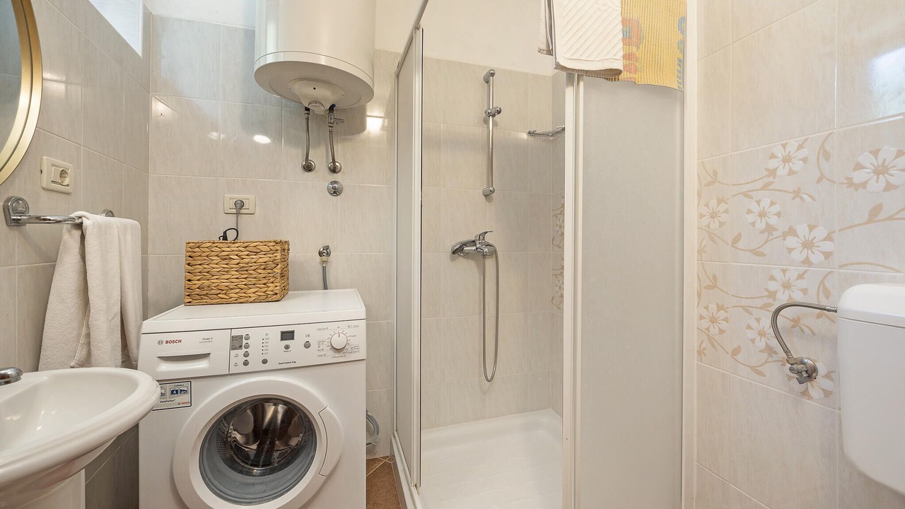 Photo of Bathroom in Orihi