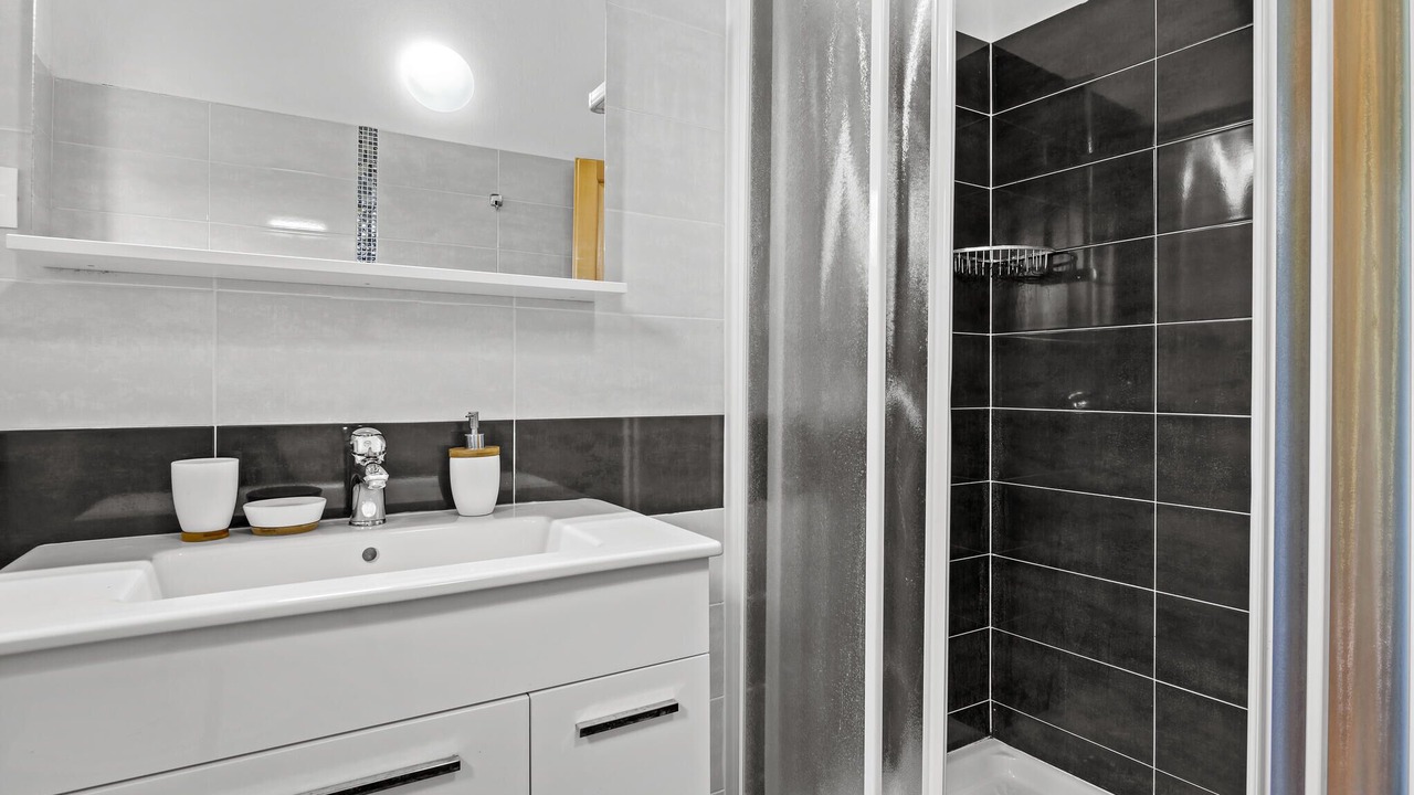 Photo of Bathroom in Orihi