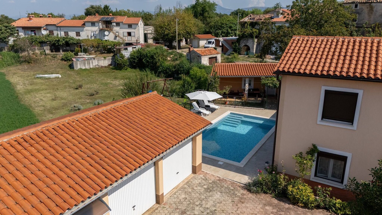 Photo of Outdoor in Nedescina