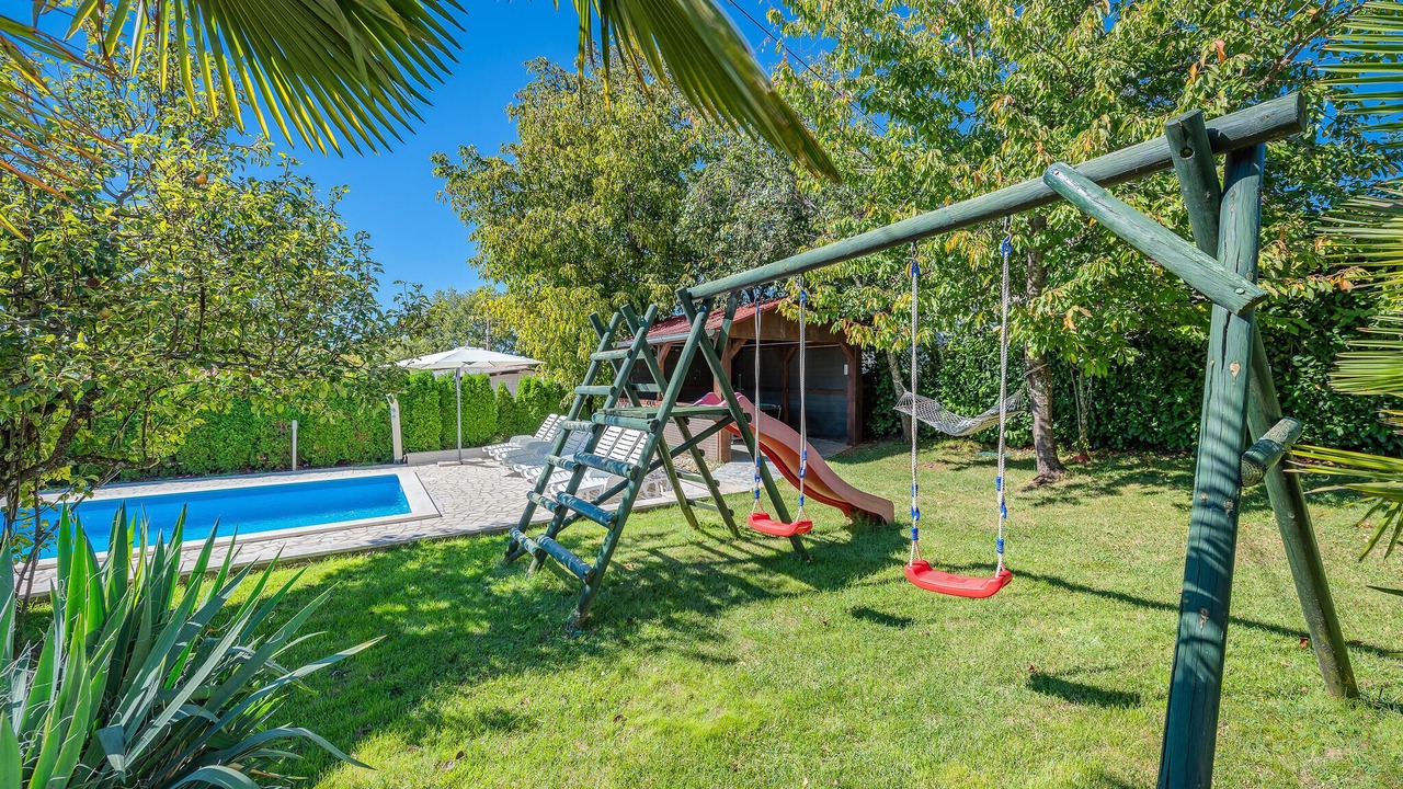 Photo of Outdoor in Lindar