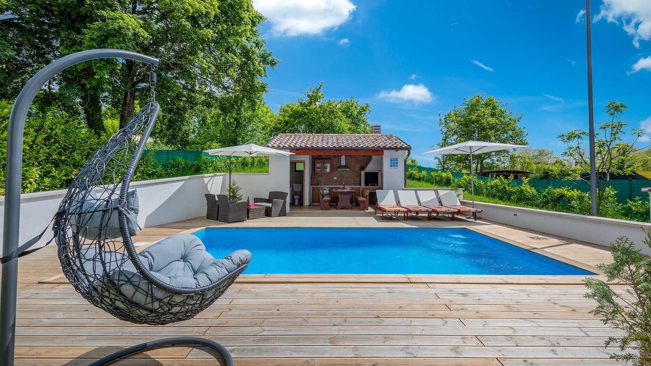 Photo of Outdoor in Lindar