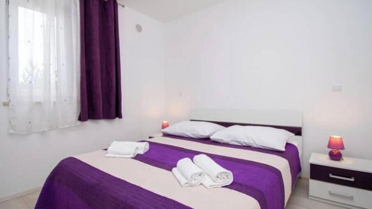 Photo of Bedroom in Loborika