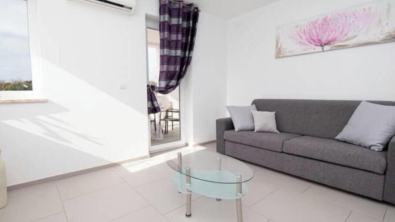 Photo of Livingroom in Loborika