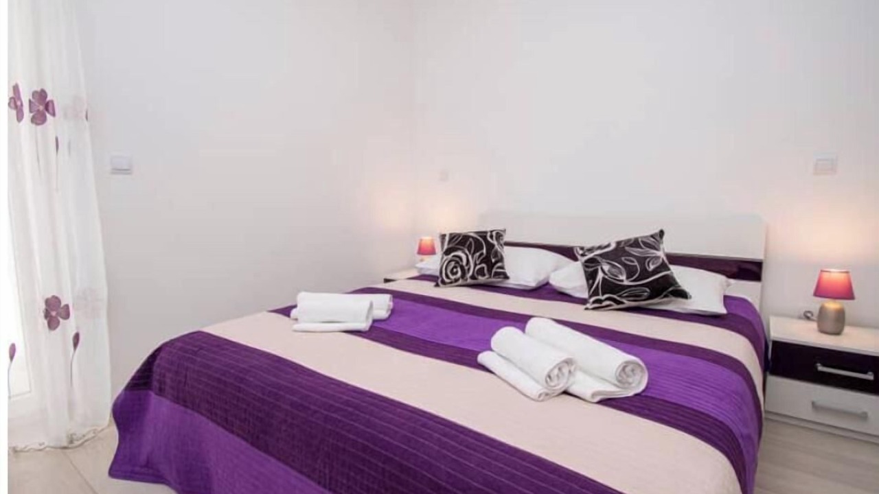 Photo of Bedroom in Loborika
