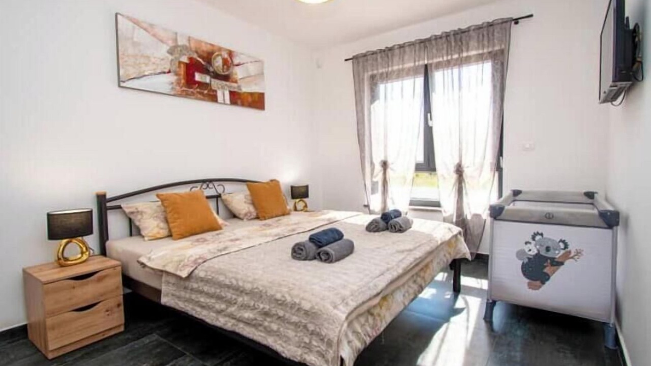 Photo of Bedroom in Loborika