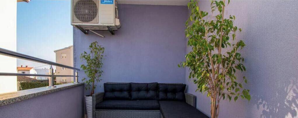 Photo of Patio Balcony in Loborika