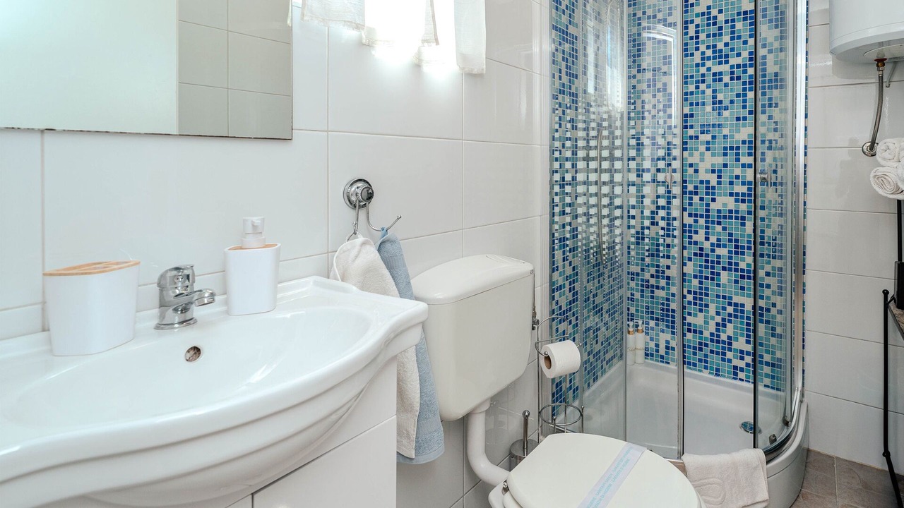 Photo of Bathroom in Bakar