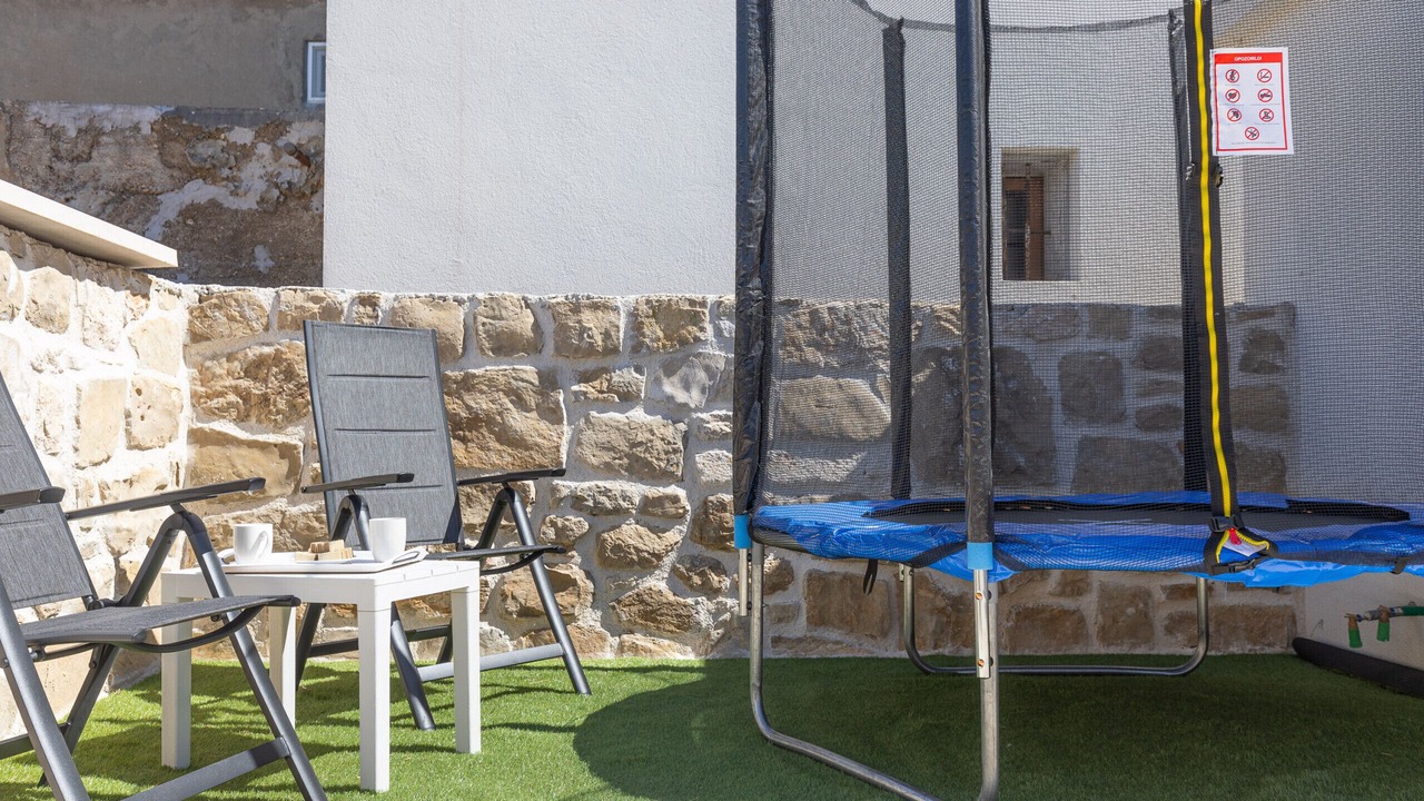 Photo of Outdoor in Rtina