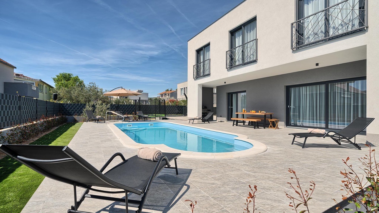 Photo of Outdoor in Rudine