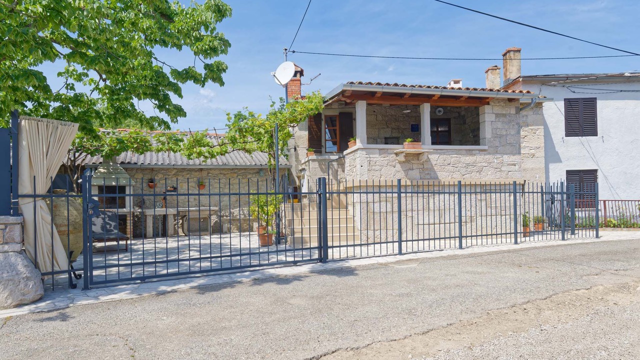 Photo of Outdoor in Buzet