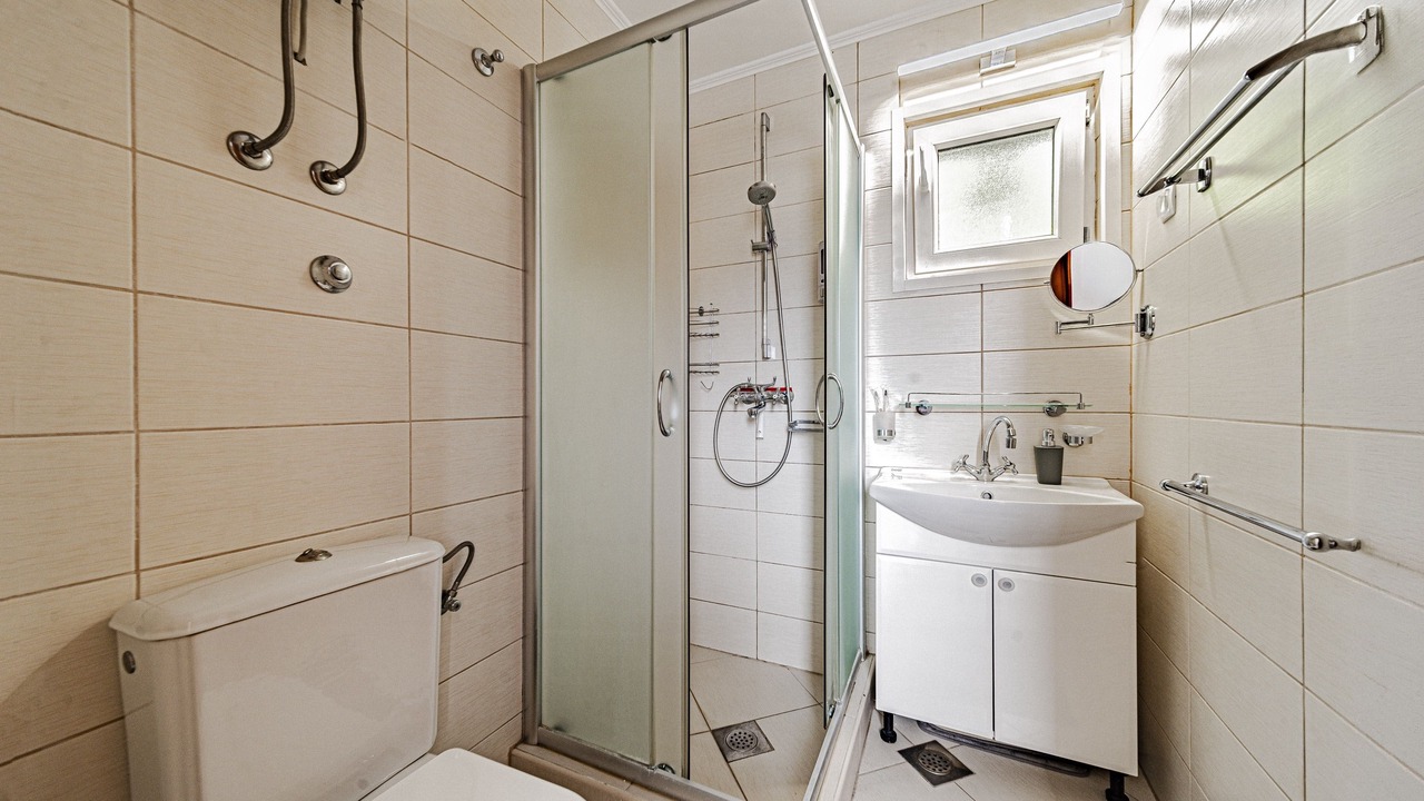 Photo of Bathroom in Cove Tri Zala (Zrnovo)