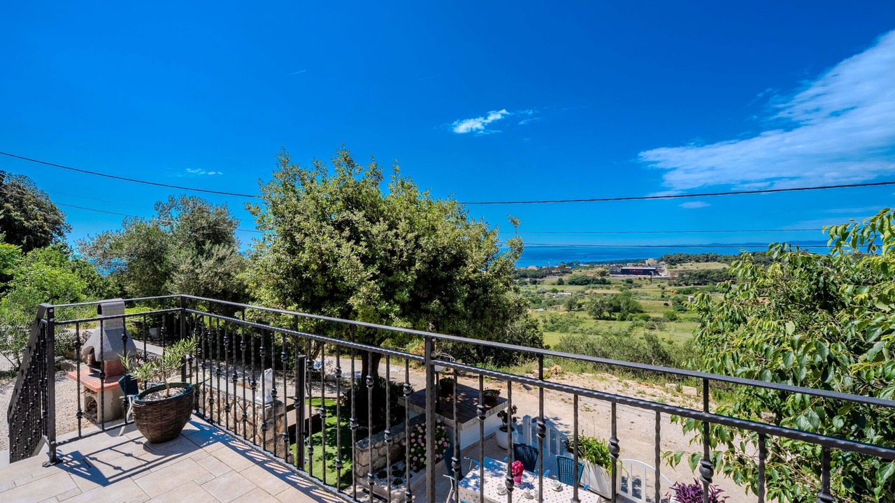 Photo of Patio Balcony in Mundanije