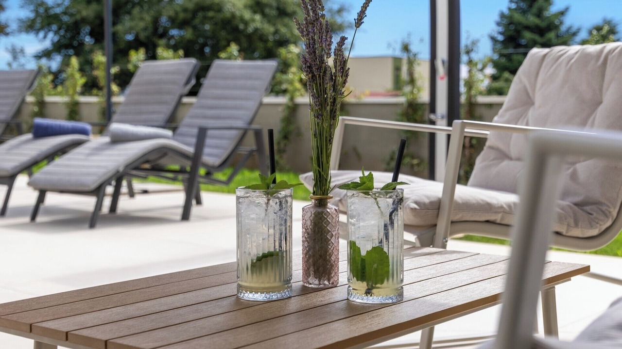 Photo of Patio Balcony in Loborika