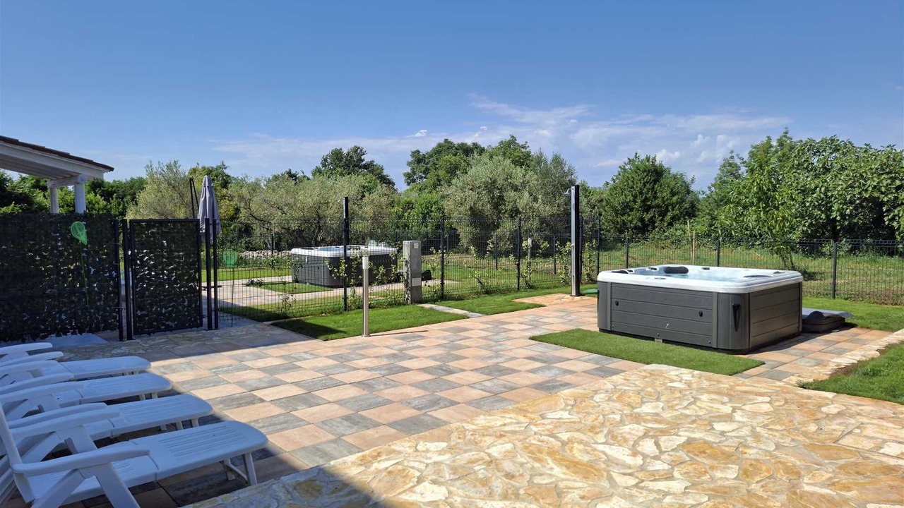 Photo of Patio Balcony in Vardica