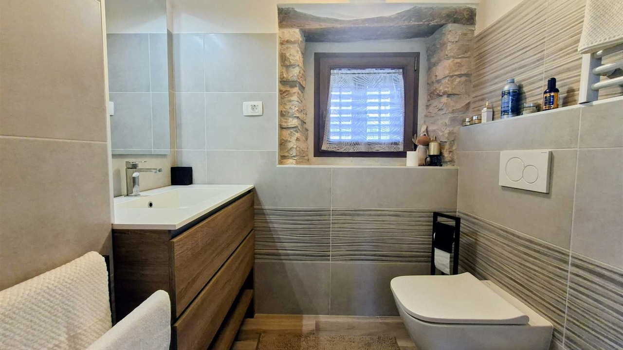 Photo of Bathroom in Vardica