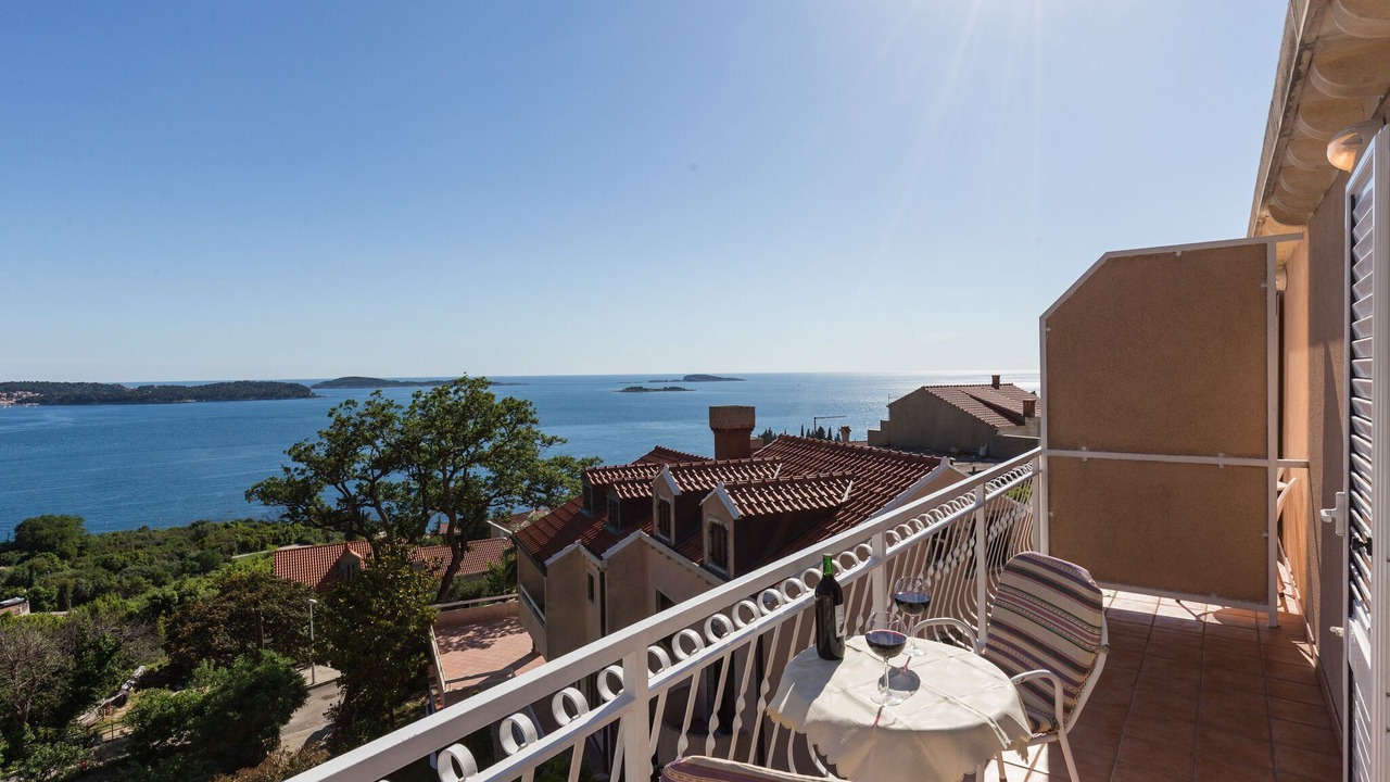 Photo of Patio Balcony in Plat