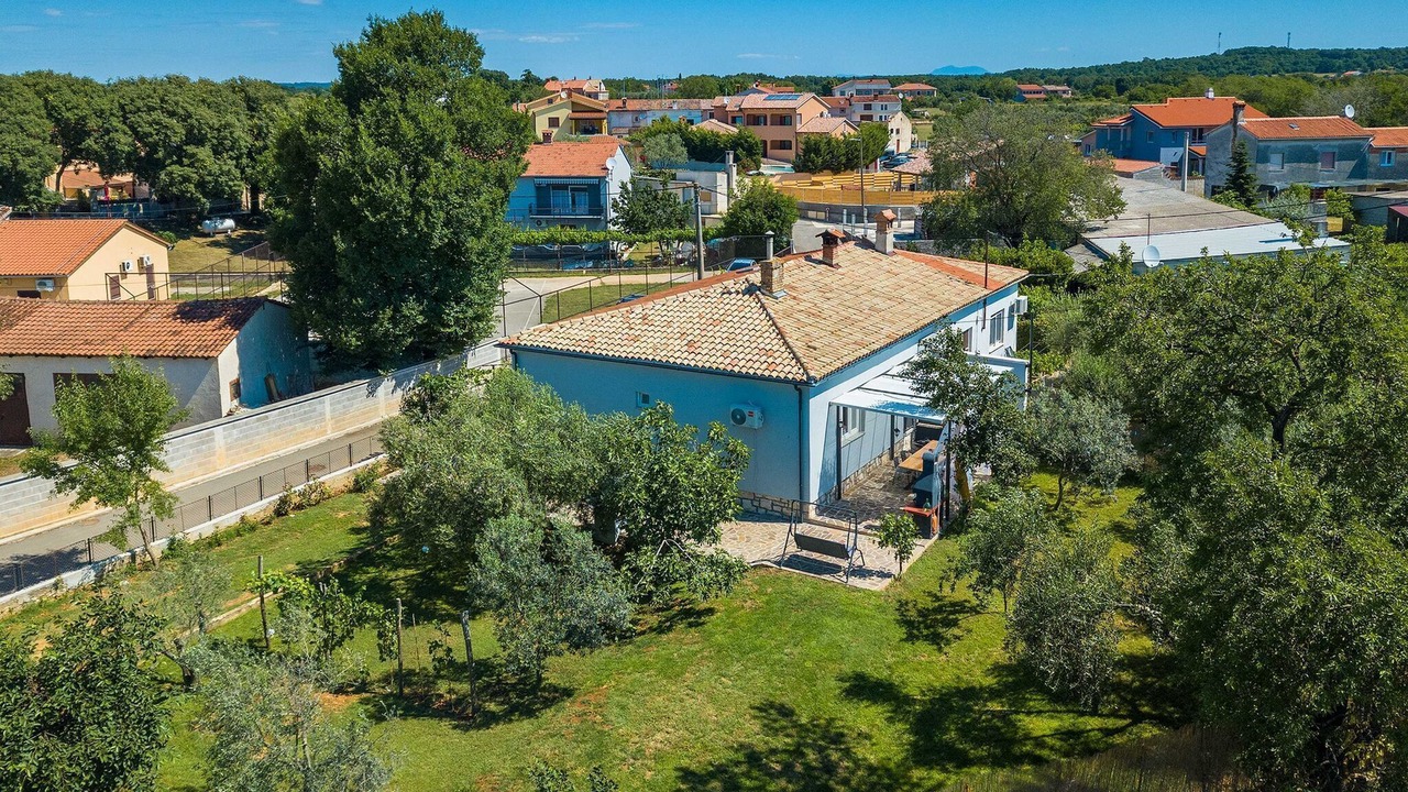 Photo of Outdoor in Loborika