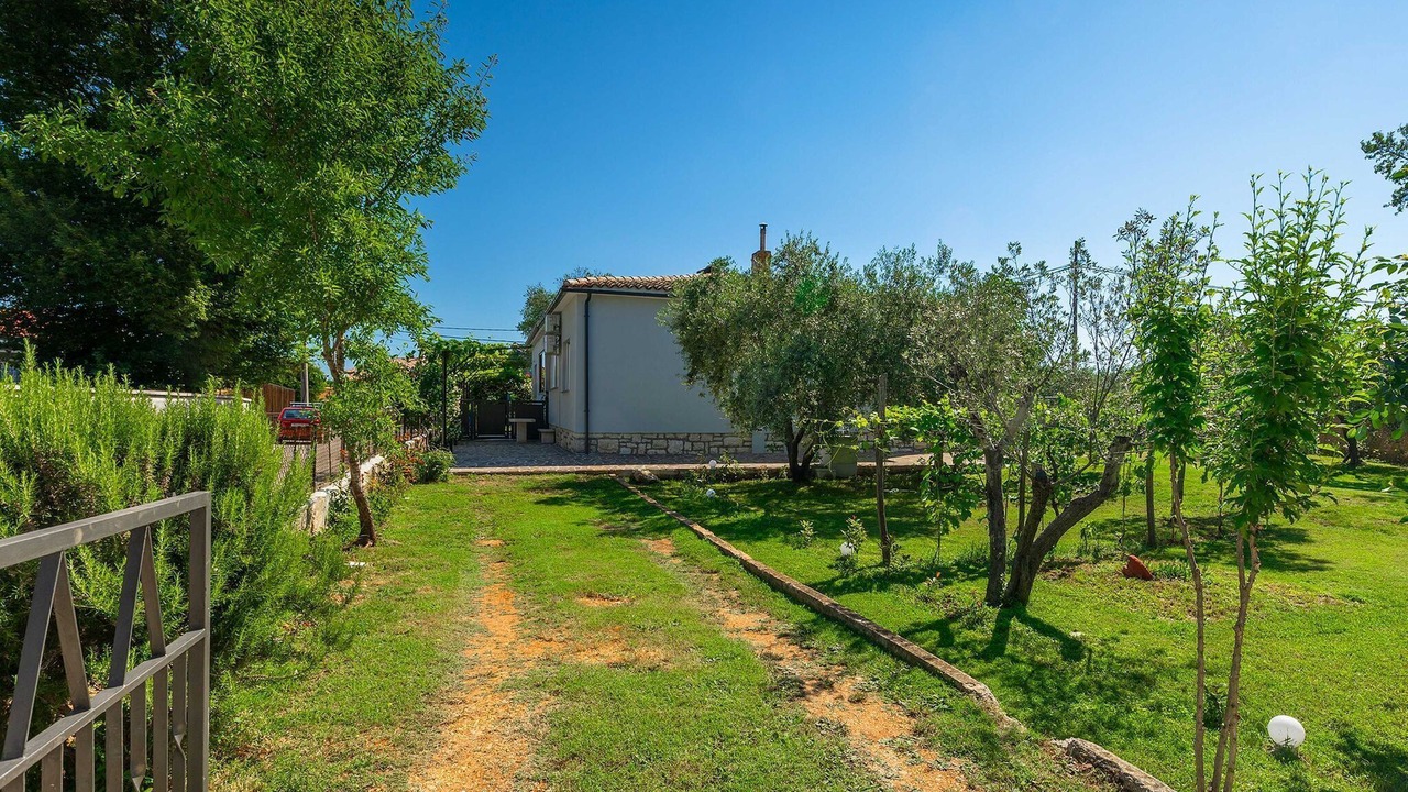 Photo of Outdoor in Loborika