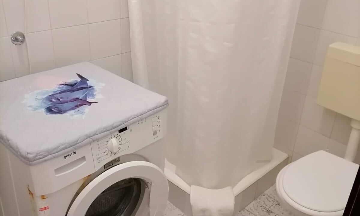 Photo of Bathroom in Cove Murtar