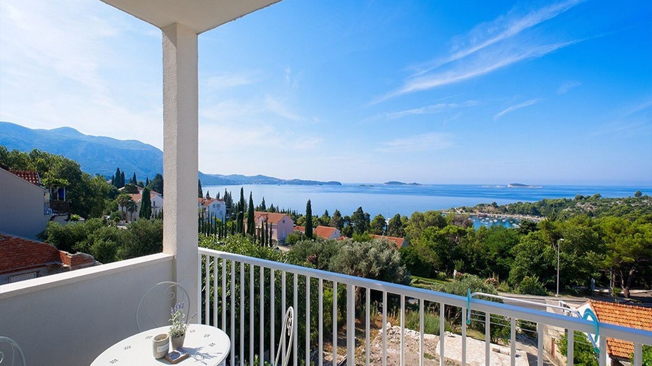 Photo of Patio Balcony in Brasina