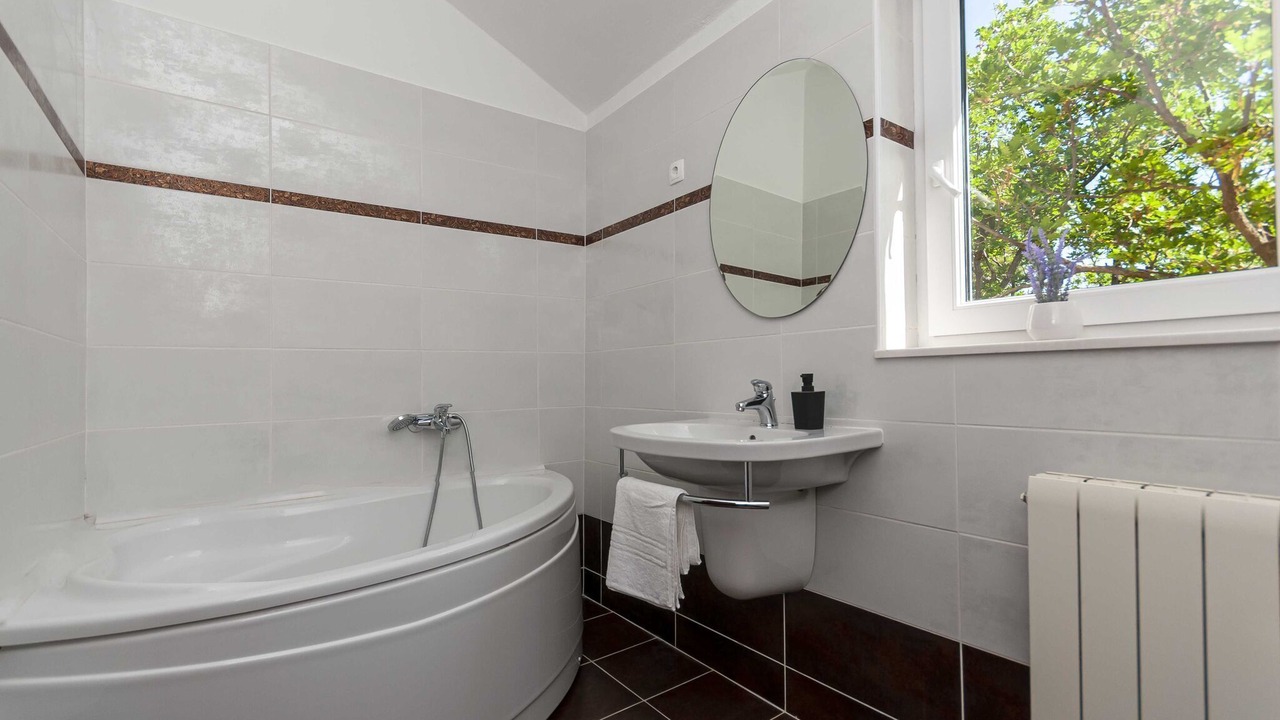 Photo of Bathroom in Slime