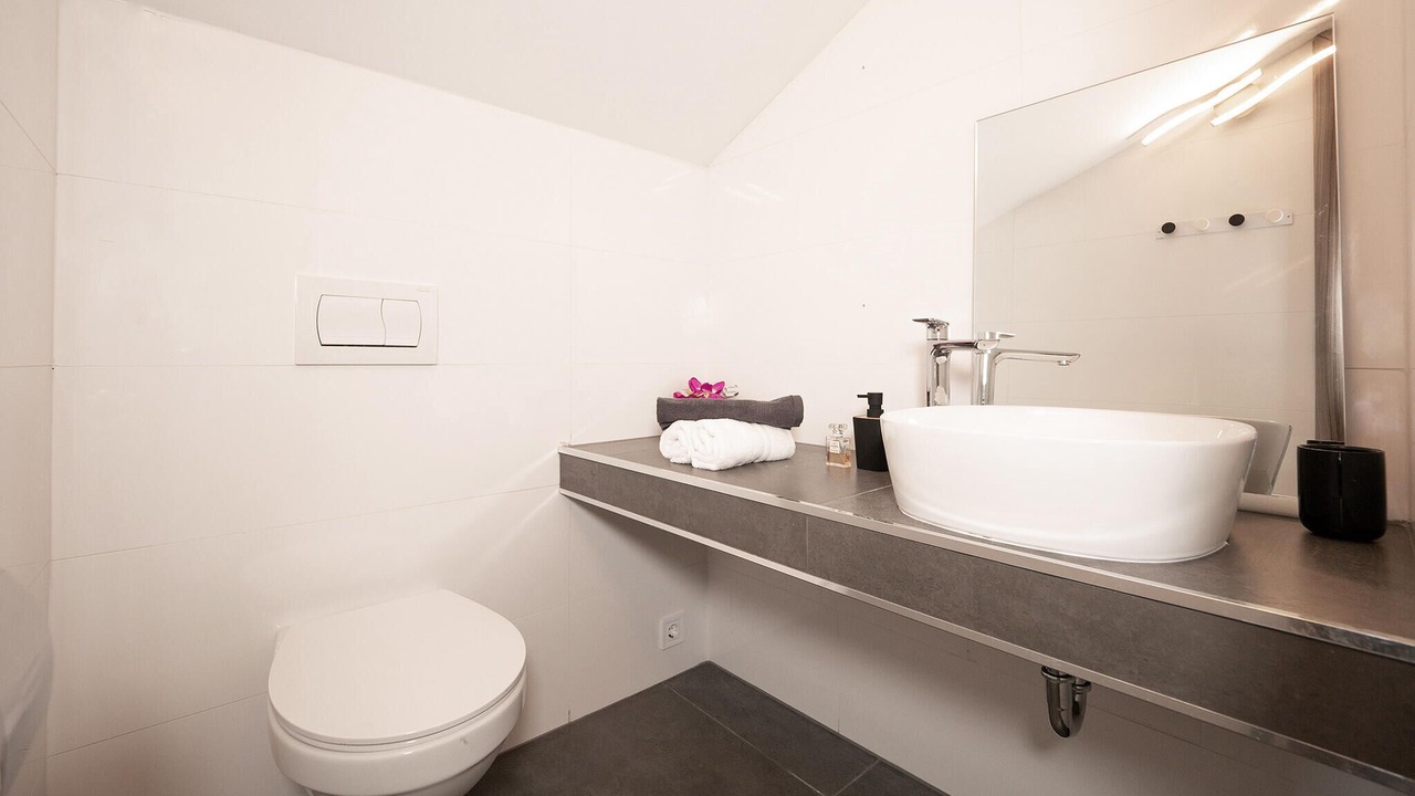 Photo of Bathroom in Vinkuran