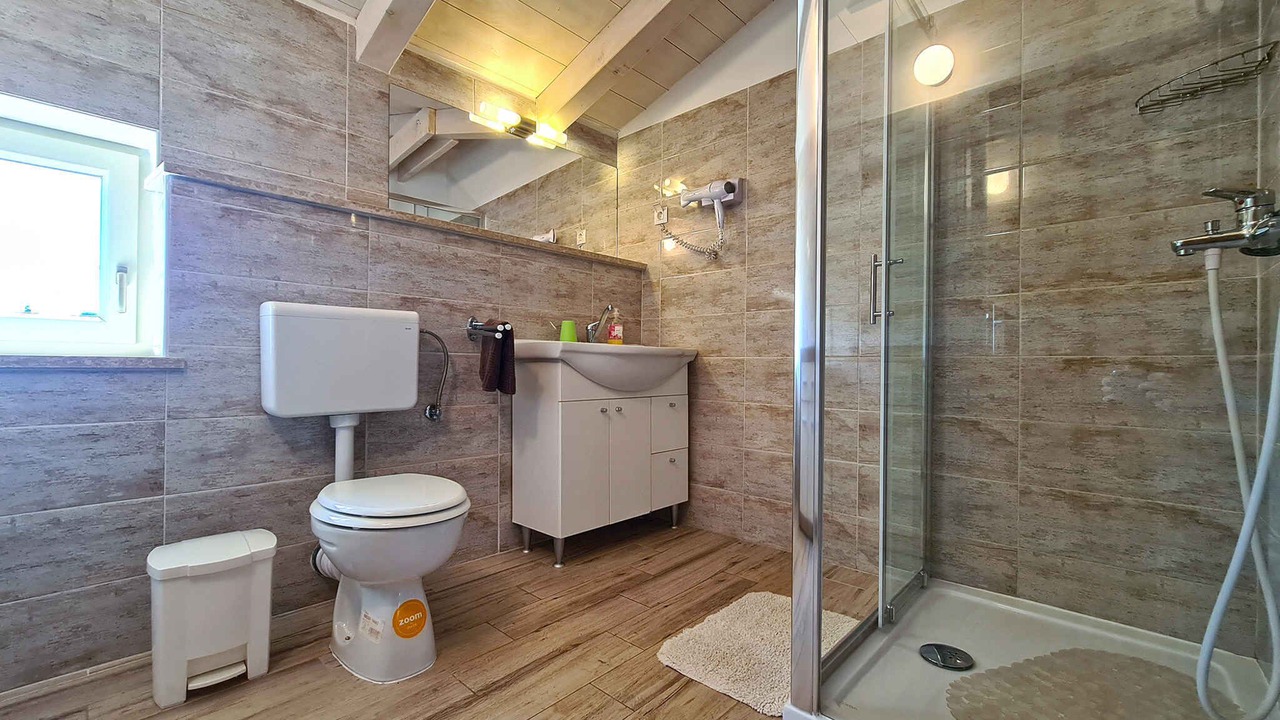 Photo of Bathroom in Kavran