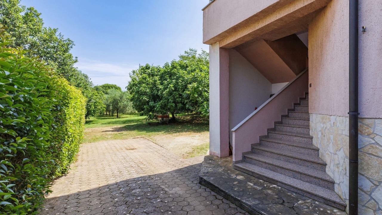 Photo of Others in Vinkuran