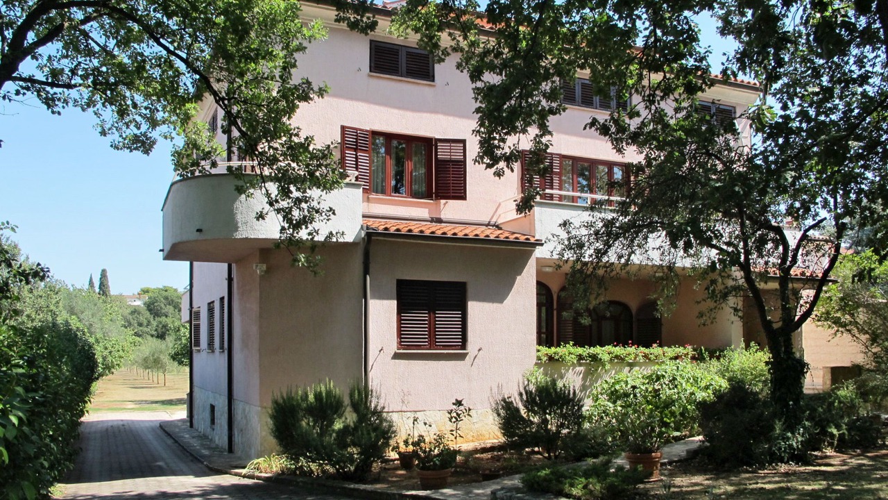 Photo of Outdoor in Vinkuran