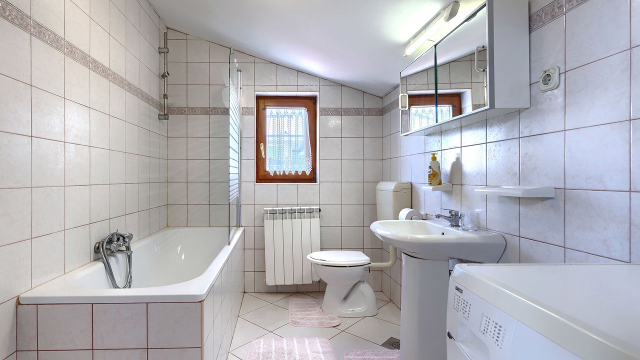 Photo of Bathroom in Banjole