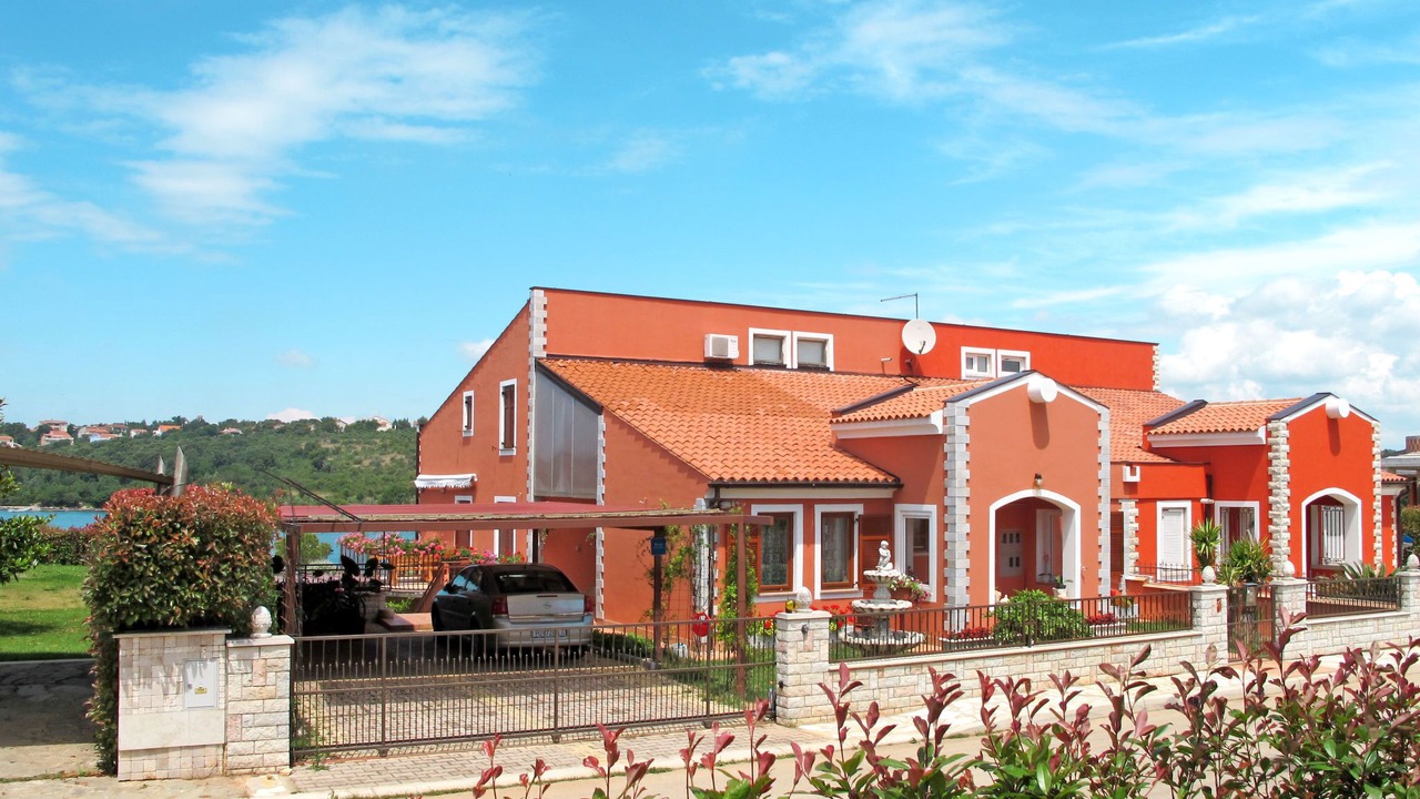 Photo of Outdoor in Banjole