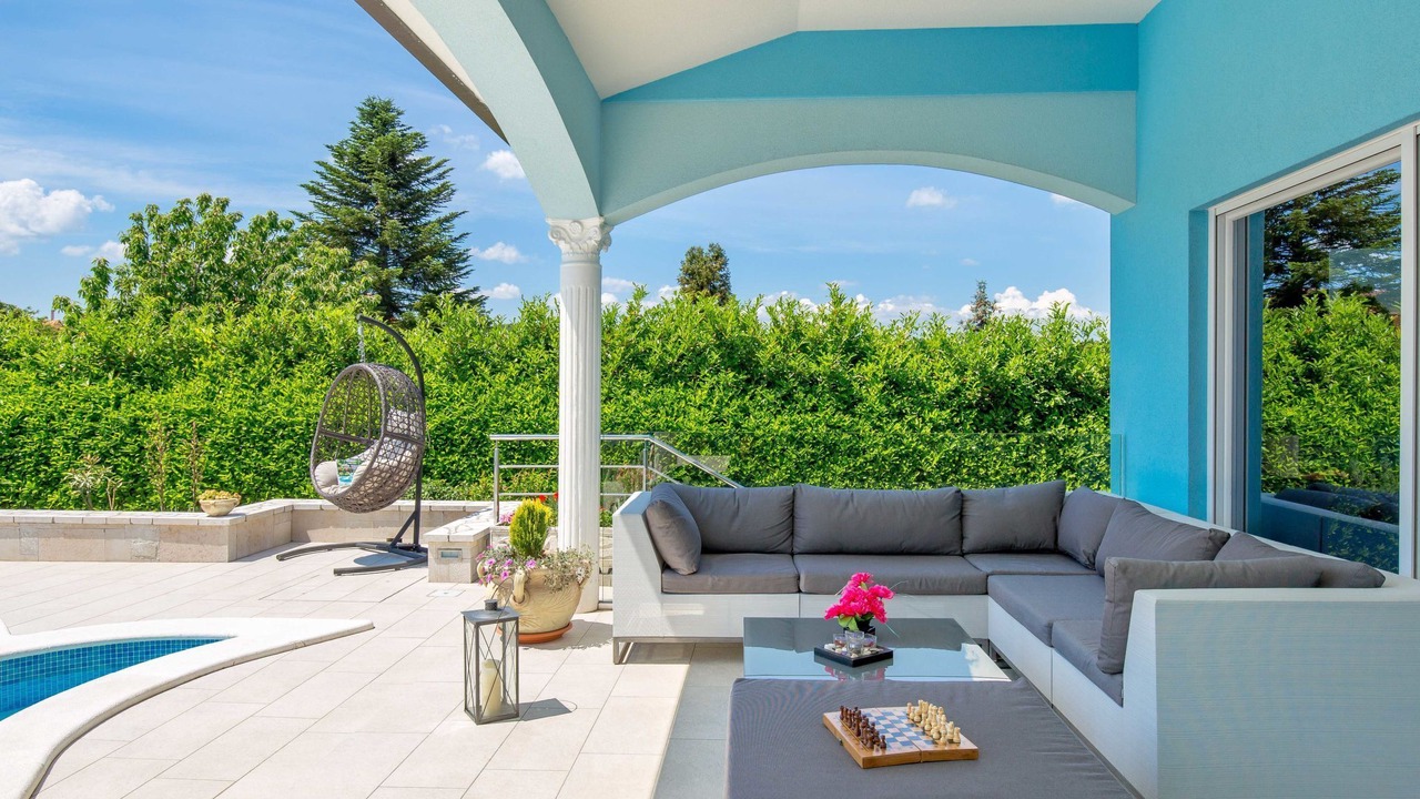 Photo of Outdoor in Rogocana
