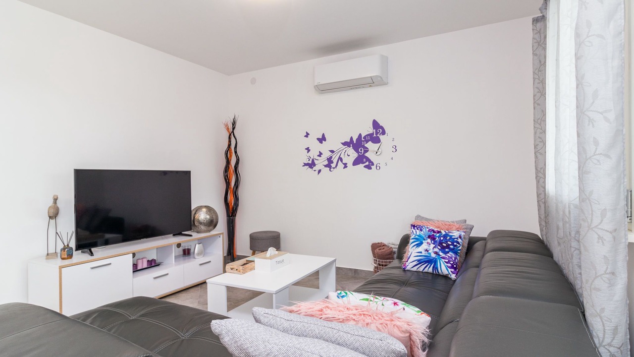 Photo of Livingroom in Vinez
