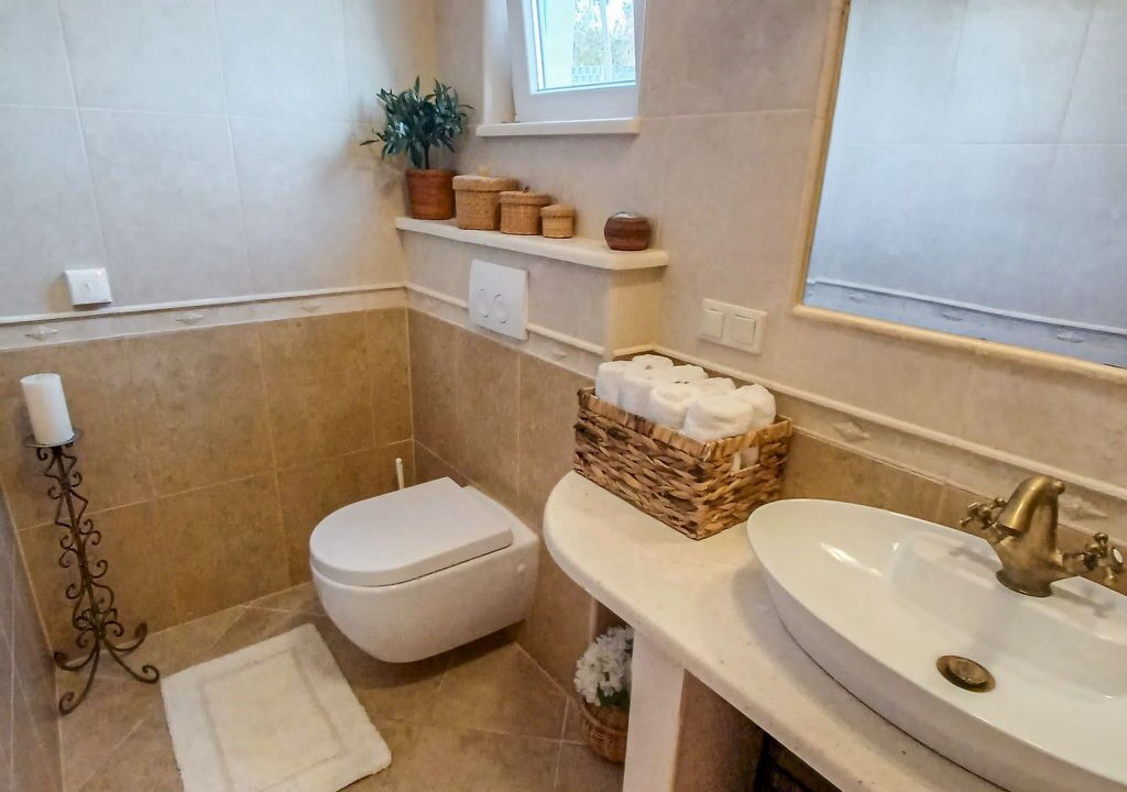 Photo of Bathroom in Okrug Gornji