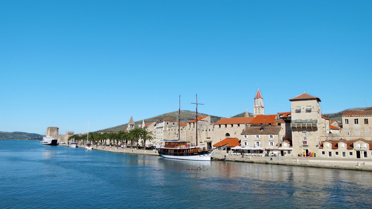 Photo of Others in Okrug Gornji