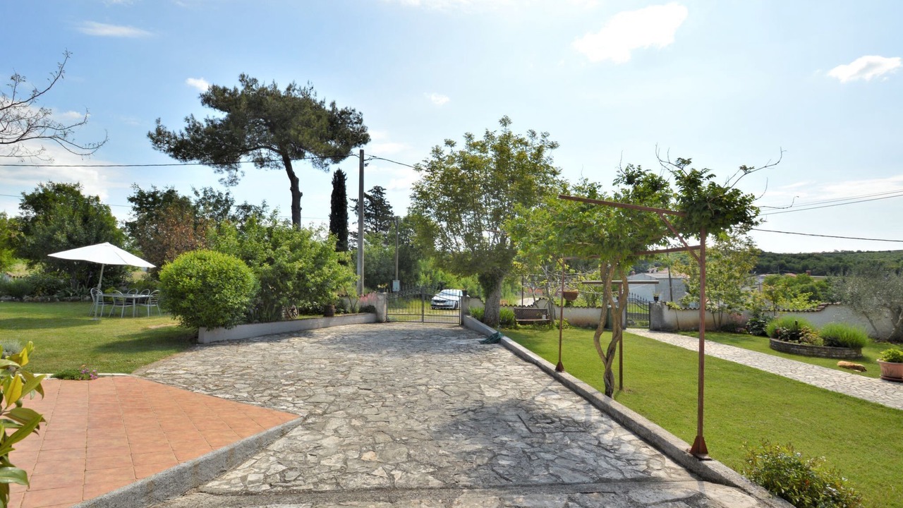 Photo of Outdoor in Manjadvorci